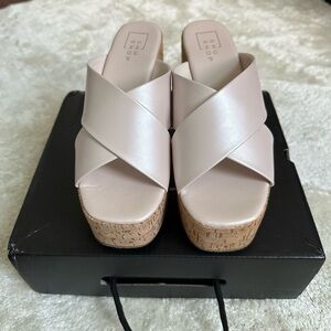 NEW IN BOX Shu Shop Ludovica Wedge Size 7.5